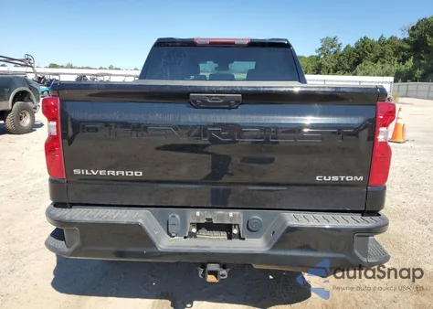 2023 Chevrolet Silverado K1500 Trail Boss Custom z USA, uszkodzony, nr VIN 3GCPDCEK2PG167903